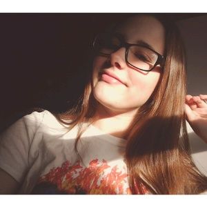 Meet your Posher, Taryn